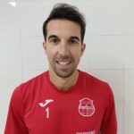 A dimisión de Santi Vieitez non frea ao líder no derbi