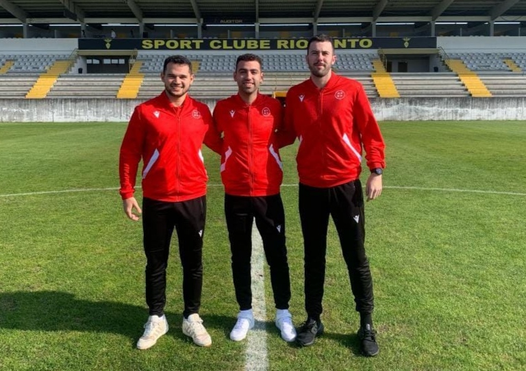 Adrián Fernández Teijido, Alberto Blanco e Daniel Pardo participaron nun programa de intercambio da Federación Galega coa Federación do Porto. Os colexiados lucenses arbitraron na casa do Sport Clube Rio Tinto un encontro da categoría Elite portuguesa.