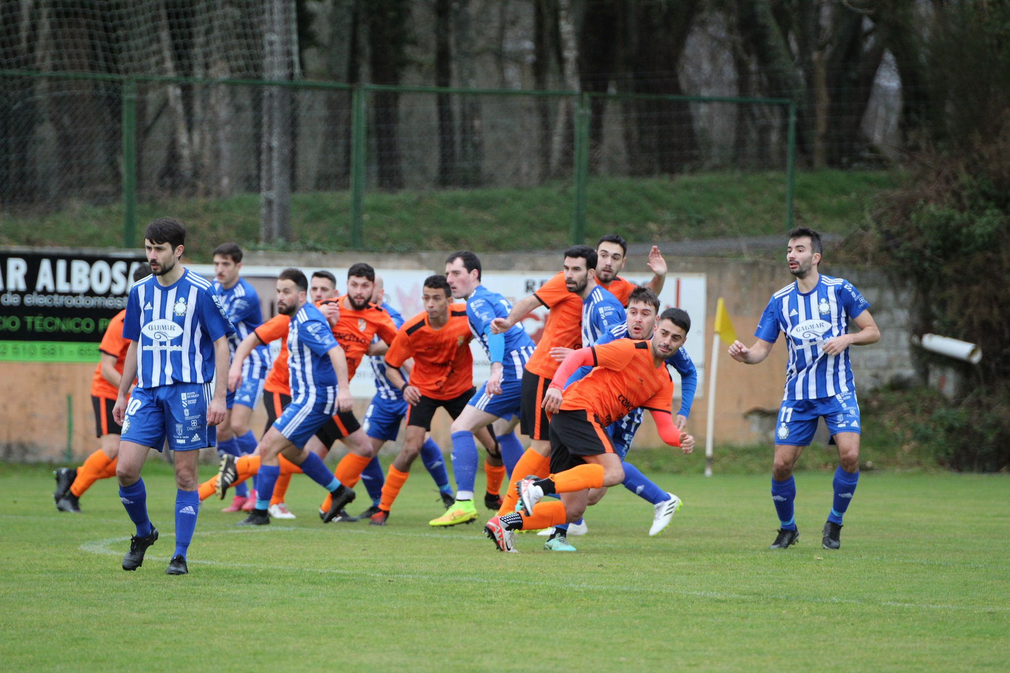 Santaballés Guntín dos dezaseisavos de Copa.