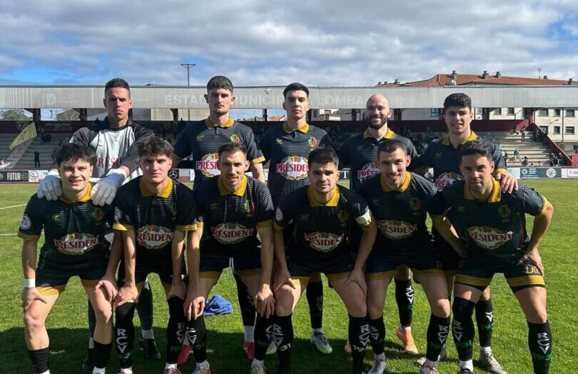 O Racing Villalbés quitoulle o liderado da Terceira ao Arosa