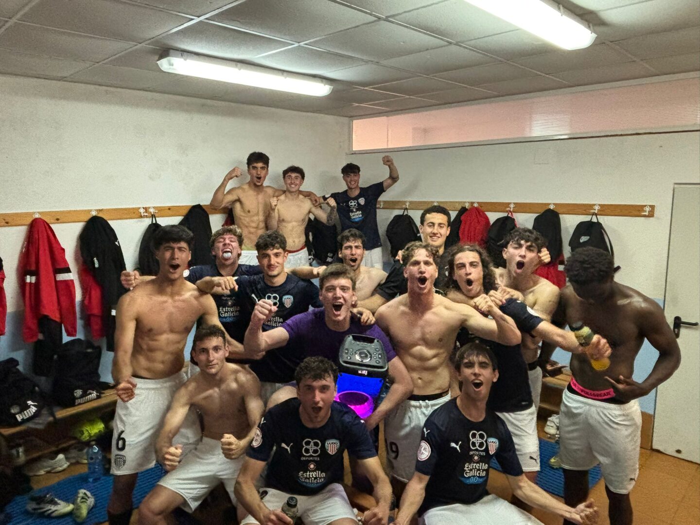 O Lugo B celebra a vitoria ante o Alondras