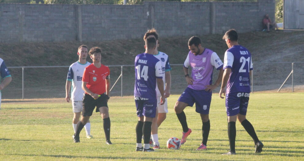 Un dos momentos do partido masculino do VI All-Star Futbolinlugo
