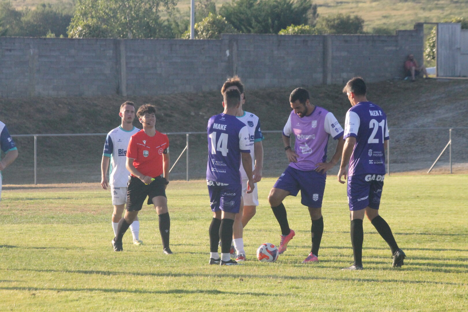 Un dos momentos do partido masculino do VI All-Star Futbolinlugo