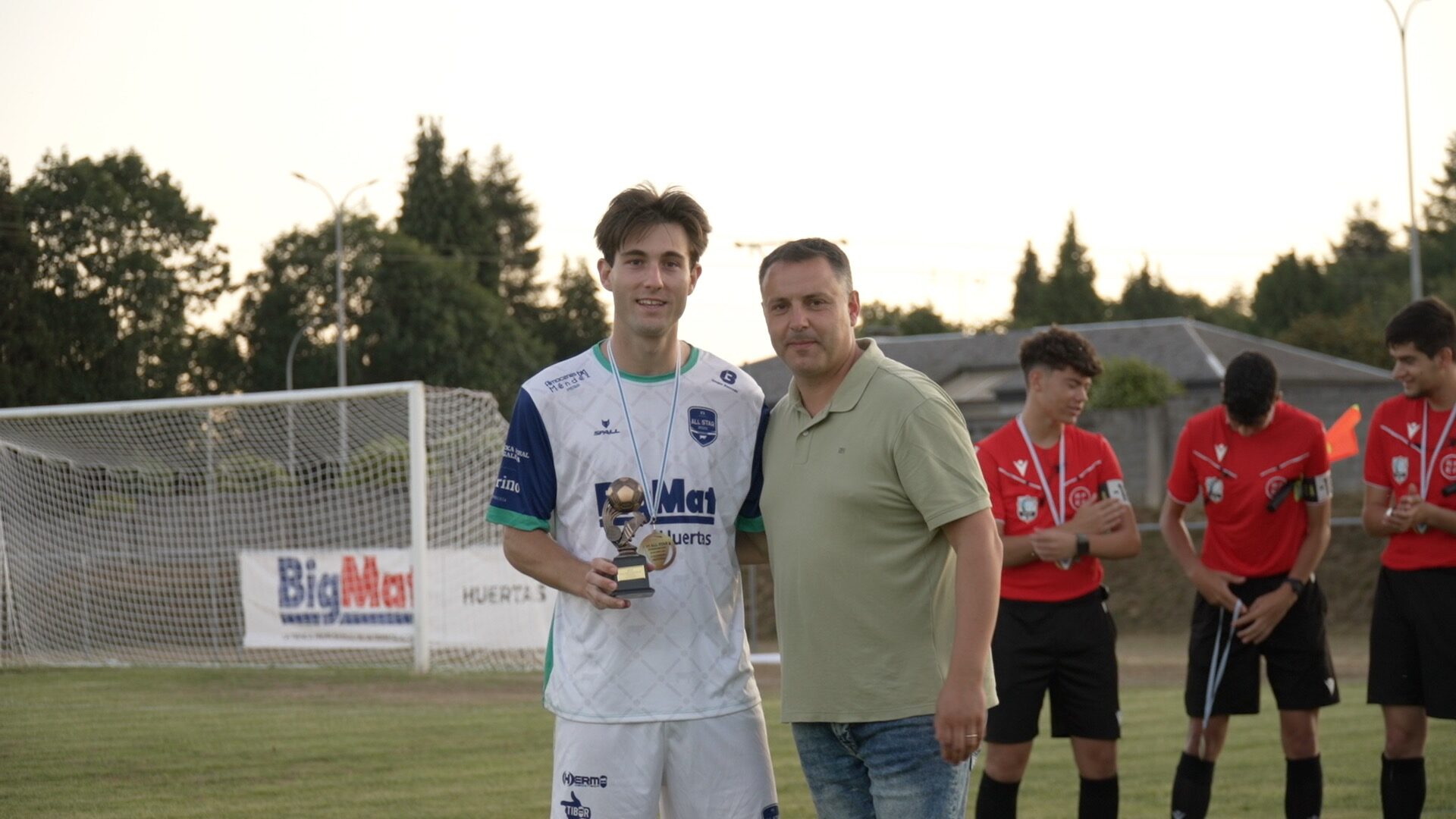 Cayuela recibe o MVP do All-Star